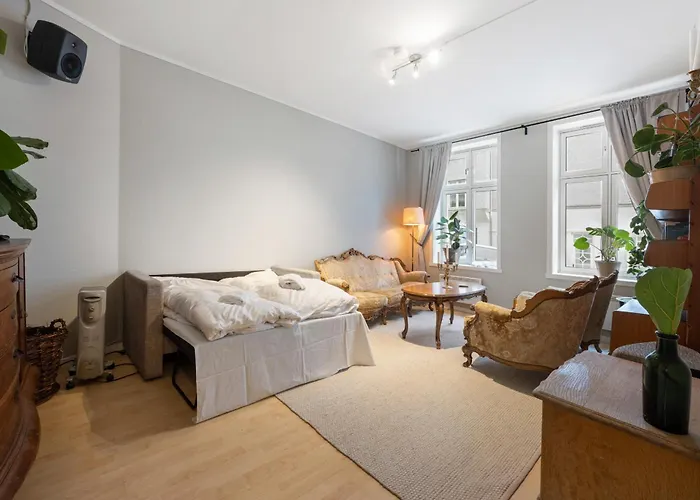 Apartment Spacious & Cozy Hideaway With Location *