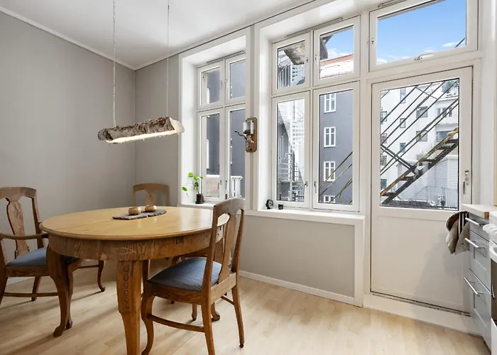 Spacious & Cozy Hideaway With Location Bergen